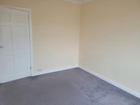 2 bedroom Flat to let in Hawley Road, Falkirk, FK1