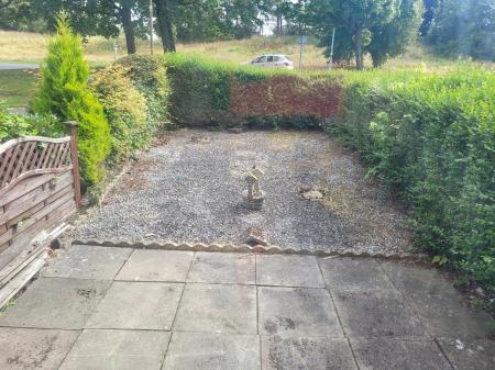 2 bedroom Terraced House to let in Forrest Walk, Livingston, EH52