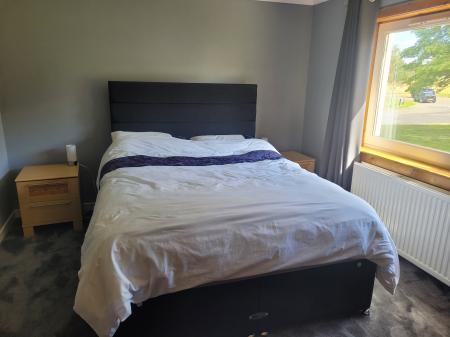 2 bedroom Terraced House to let in Forrest Walk, Livingston, EH52