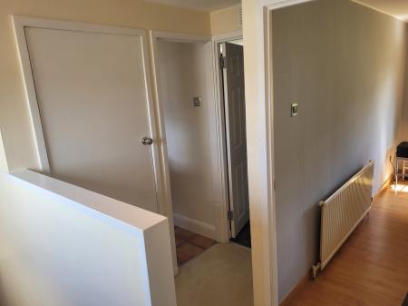 2 bedroom Terraced House to let in Forrest Walk, Livingston, EH52