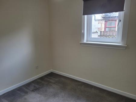 3 bedroom Semi-detached house to let in Burnhead Road, Larbert, FK5