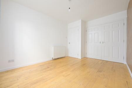 2 bedroom Flat for sale in Falkirk Road, Larbert, FK5