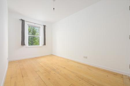 2 bedroom Flat for sale in Falkirk Road, Larbert, FK5