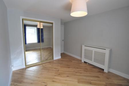 1 bedroom Flat to let in Fairfield Place, Falkirk, FK2