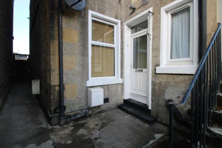 1 bedroom Flat to let in St Crispins Place, Falkirk, FK1