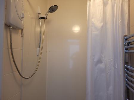 1 bedroom Flat to let in St Crispins Place, Falkirk, FK1