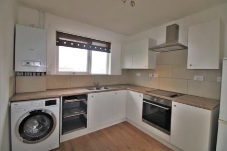 2 bedroom Flat to let in Castings Court, Falkirk, FK2