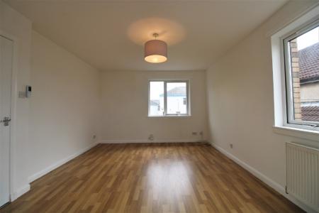 2 bedroom Flat to let in Castings Court, Falkirk, FK2
