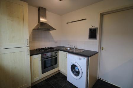 2 bedroom Flat to let in Lawers Crescent, Polmont, FK2