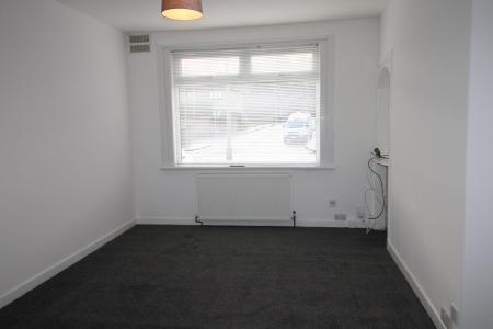 2 bedroom Ground floor flat to let in Windsor Road, Falkirk, FK1