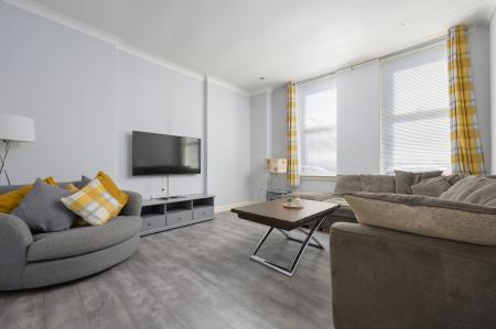 1 bedroom Flat for sale in Nelson Street, Grangemouth, FK3