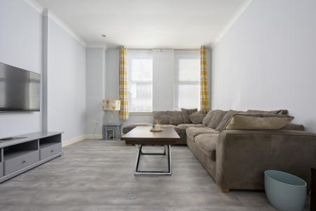 1 bedroom Flat for sale in Nelson Street, Grangemouth, FK3