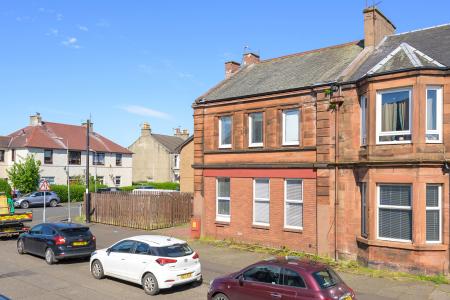 1 bedroom Flat for sale in Nelson Street, Grangemouth, FK3
