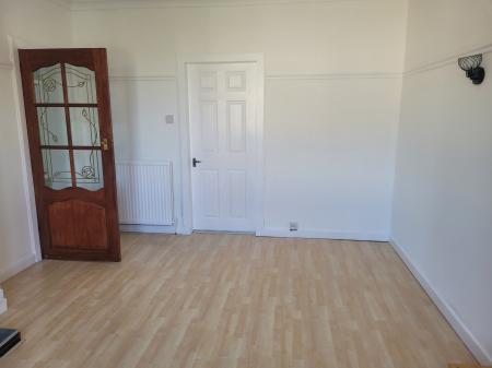 2 bedroom Flat to let in Bruce Street, Falkirk, FK2