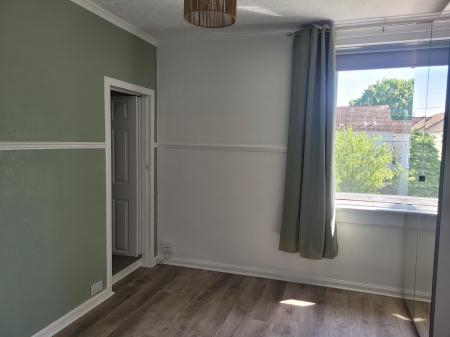 2 bedroom Flat to let in Bruce Street, Falkirk, FK2