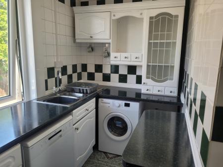 2 bedroom Flat to let in Bruce Street, Falkirk, FK2