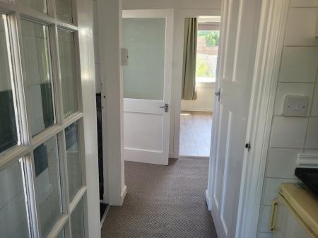 2 bedroom Flat to let in Bruce Street, Falkirk, FK2