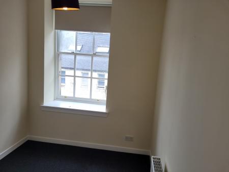 2 bedroom Flat to let in Baker Street, Stirling, FK8