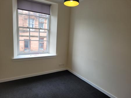 2 bedroom Flat to let in Baker Street, Stirling, FK8