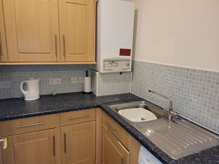 2 bedroom Flat to let in Baker Street, Stirling, FK8
