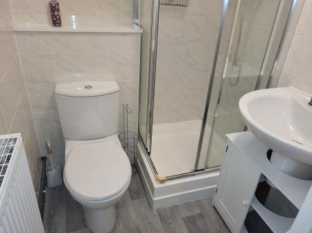 2 bedroom Flat to let in Baker Street, Stirling, FK8