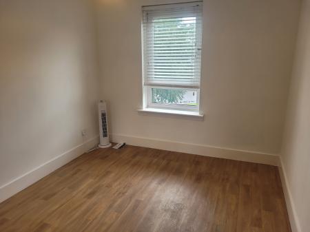 2 bedroom Flat to let in Fairfield Place, Falkirk, FK2