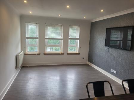 2 bedroom Flat to let in Fairfield Place, Falkirk, FK2