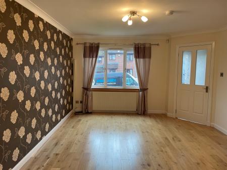 3 bedroom Semi-detached house to let in James Smith Avenue, Maddiston, FK2