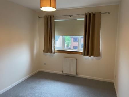 3 bedroom Semi-detached house to let in James Smith Avenue, Maddiston, FK2