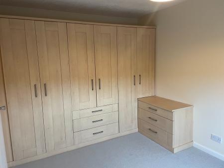 3 bedroom Semi-detached house to let in James Smith Avenue, Maddiston, FK2