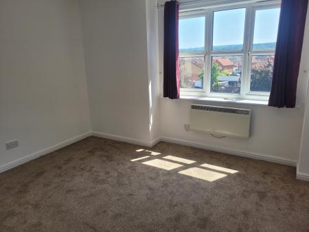 2 bedroom Flat to let in Canavan Park, Falkirk, FK2