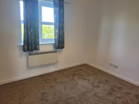 2 bedroom Flat to let in Canavan Park, Falkirk, FK2