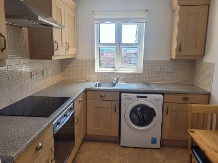 2 bedroom Flat to let in Canavan Park, Falkirk, FK2