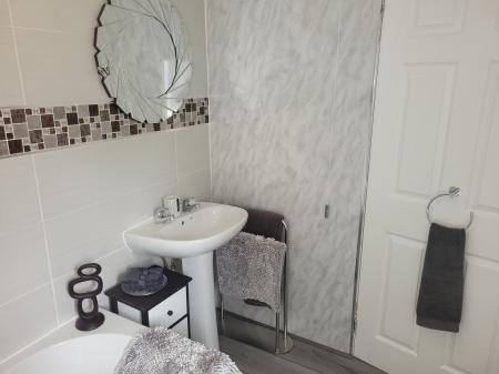 1 bedroom Flat to let in East Boreland Place, Denny, FK6