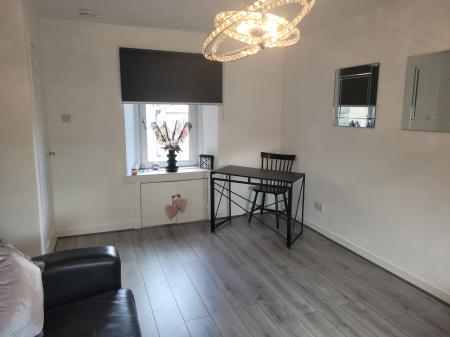 1 bedroom Flat to let in East Boreland Place, Denny, FK6