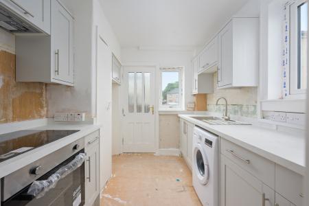 2 bedroom Terraced House for sale in Loanhead Avenue, Dennyloanhead, FK4