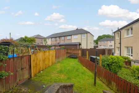 2 bedroom Terraced House for sale in Loanhead Avenue, Dennyloanhead, FK4