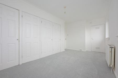 2 bedroom Terraced House for sale in Loanhead Avenue, Dennyloanhead, FK4