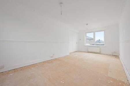 2 bedroom Terraced House for sale in Loanhead Avenue, Dennyloanhead, FK4