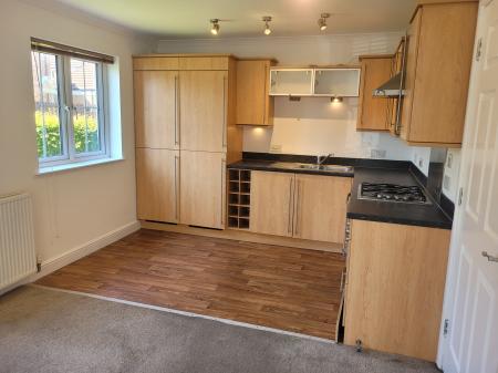 2 bedroom Flat to let in Wilkie Place, Larbert, FK5