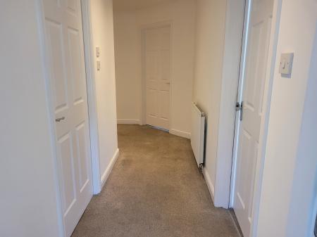 2 bedroom Flat to let in Wilkie Place, Larbert, FK5