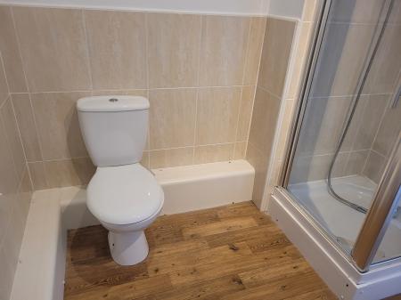 2 bedroom Flat to let in Wilkie Place, Larbert, FK5