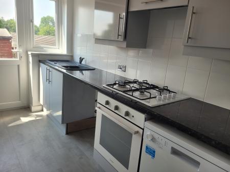 2 bedroom Flat to let in Blair Terrace, Falkirk, FK5