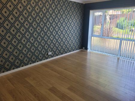 2 bedroom Flat to let in Blair Terrace, Falkirk, FK5