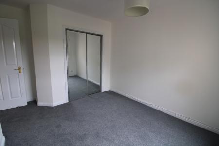 2 bedroom Flat to let in Ladysmill Court, Falkirk, FK2