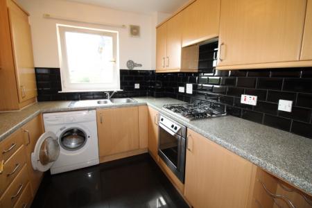 2 bedroom Flat to let in Ladysmill Court, Falkirk, FK2