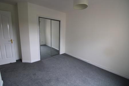 2 bedroom Flat to let in Ladysmill Court, Falkirk, FK2