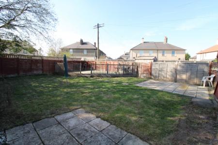 2 bedroom Flat to let in Abbots Road, Grangemouth, FK3