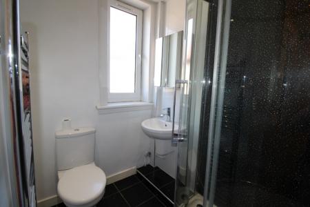 2 bedroom Flat to let in Abbots Road, Grangemouth, FK3
