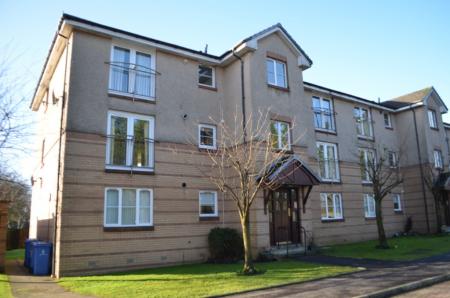 Queens Court, Larbert, FK5